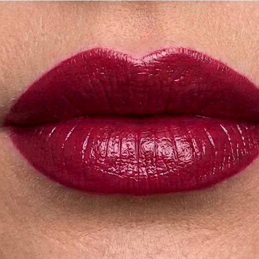Po — éclara Lip Bloom